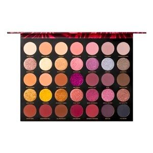 Morphe 35XO Natural Flirt Artistry Palette. NIB